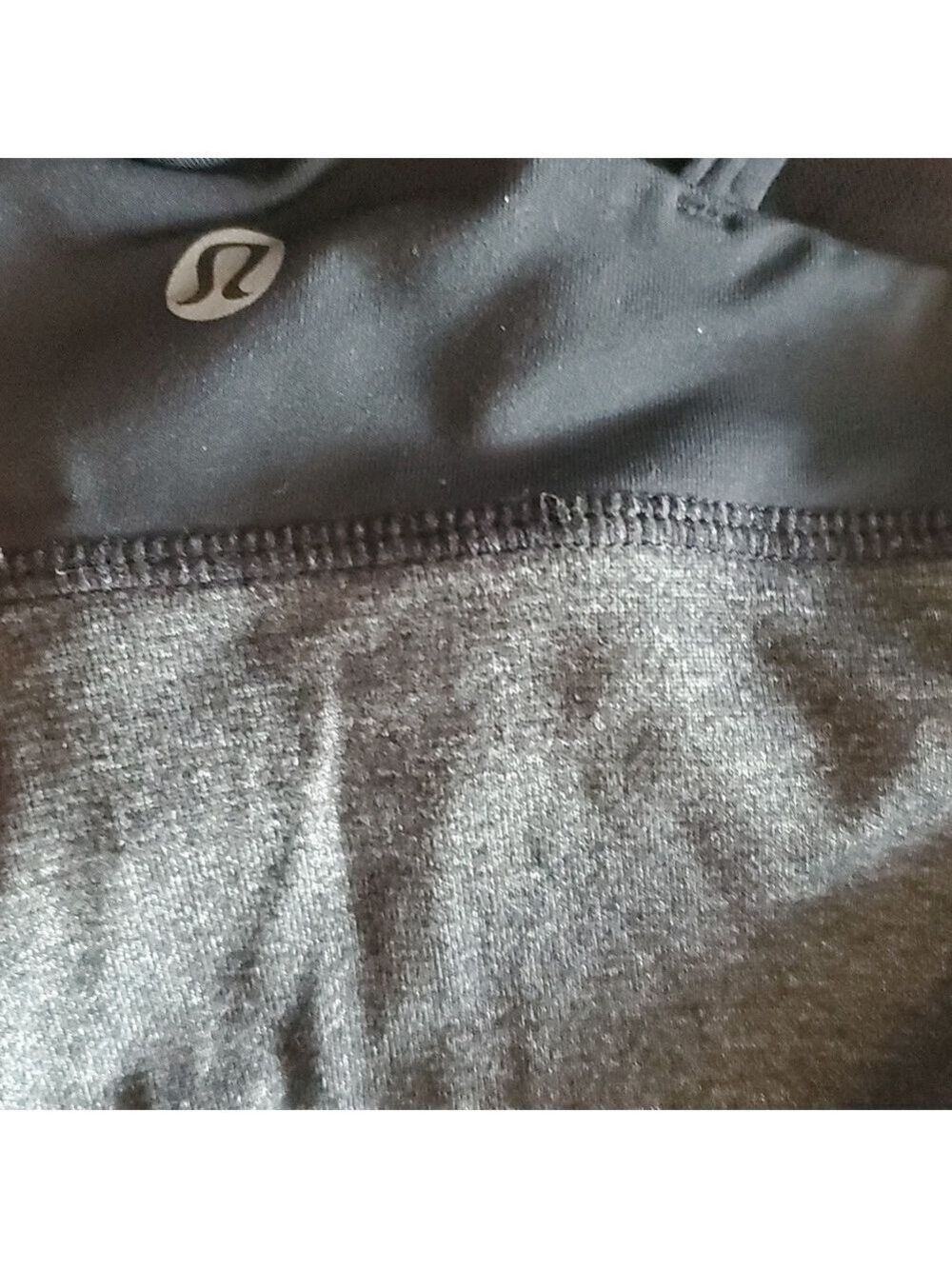 Lululemon top size 4 - Picture 4 of 4